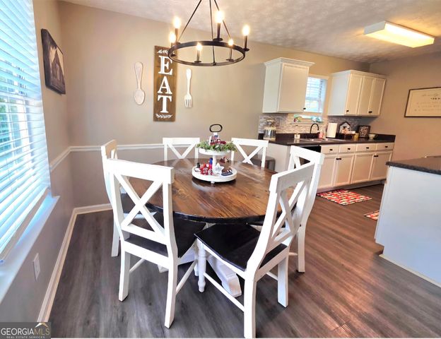 137 Meadow View Drive, Jackson, GA 30233
