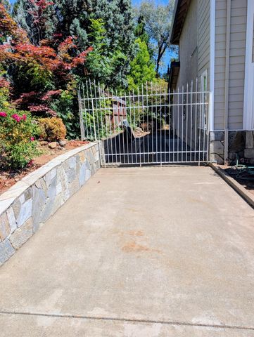 12422 Jeremiah Dr, Auburn, CA 95603
