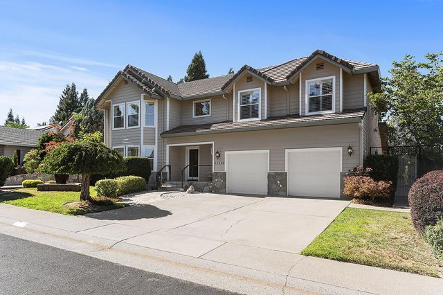 12422 Jeremiah Dr, Auburn, CA 95603
