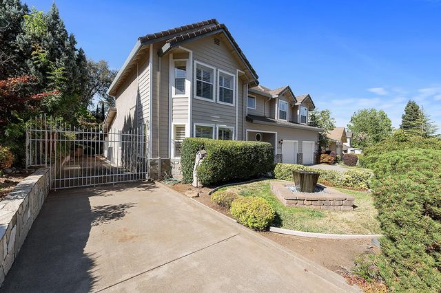 12422 Jeremiah Dr, Auburn, CA 95603