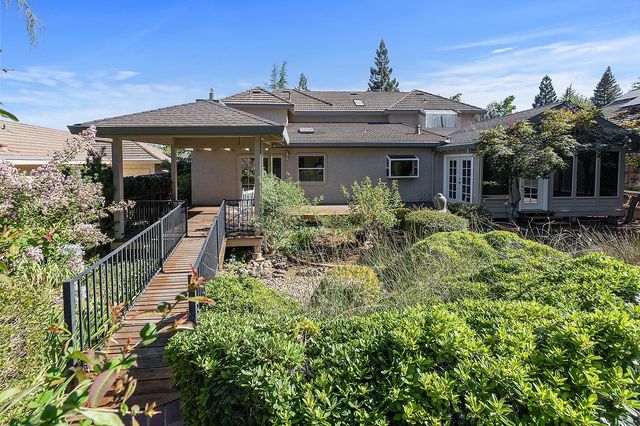 12422 Jeremiah Dr, Auburn, CA 95603