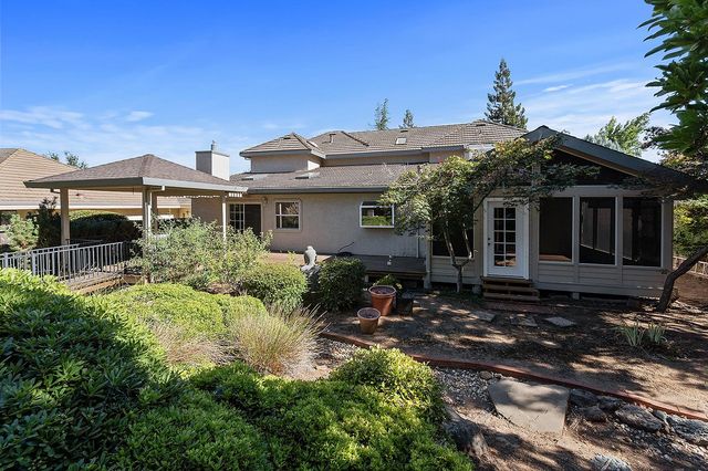 12422 Jeremiah Dr, Auburn, CA 95603