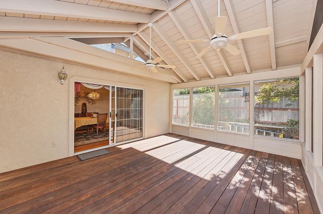 12422 Jeremiah Dr, Auburn, CA 95603