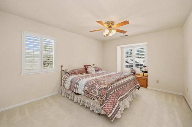 12422 Jeremiah Dr, Auburn, CA 95603