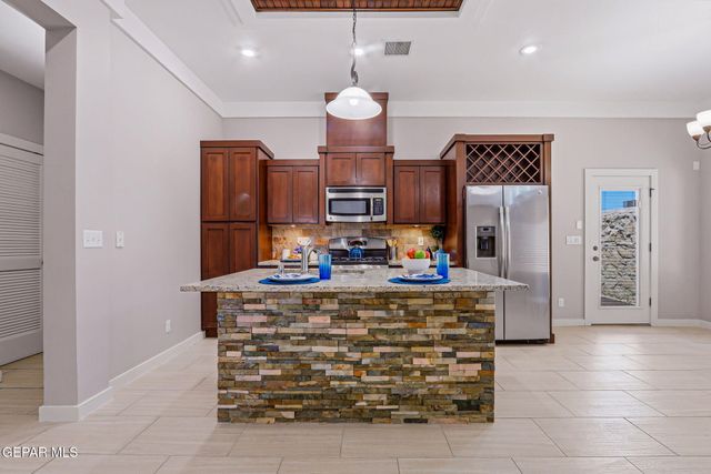 3877 Loma Dante Drive, El Paso, TX 79938