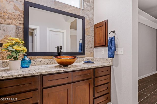 3877 Loma Dante Drive, El Paso, TX 79938