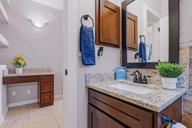 3877 Loma Dante Drive, El Paso, TX 79938