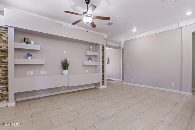 3877 Loma Dante Drive, El Paso, TX 79938