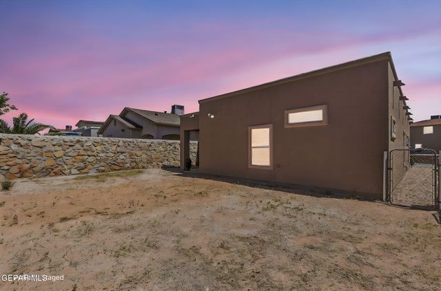 3877 Loma Dante Drive, El Paso, TX 79938