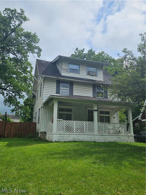 1613 Canfield Road, Youngstown, OH 44511