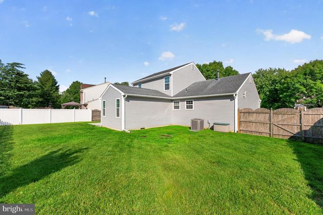 7 TENBY LN, Marlton, NJ 08053