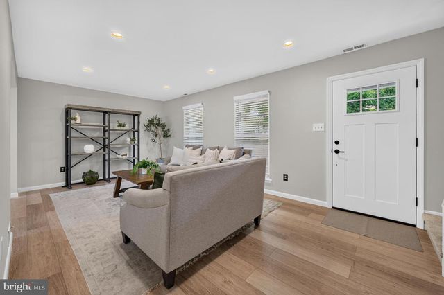 7 TENBY LN, Marlton, NJ 08053