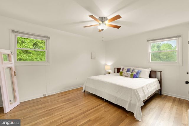 8513 CARROLLTON PKWY, Hyattsville, MD 20784