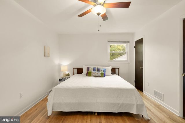 8513 CARROLLTON PKWY, Hyattsville, MD 20784