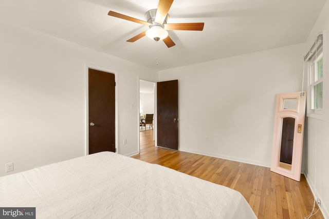 8513 CARROLLTON PKWY, Hyattsville, MD 20784