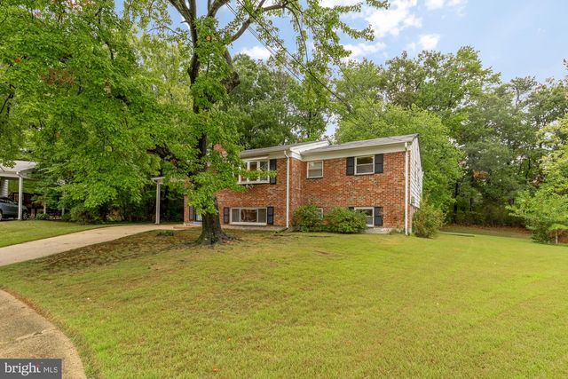 8513 CARROLLTON PKWY, Hyattsville, MD 20784