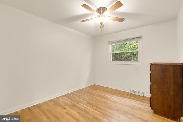 8513 CARROLLTON PKWY, Hyattsville, MD 20784