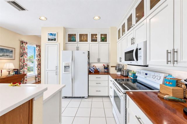 3444 SUNSET KEY CIRCLE 102, Punta Gorda, FL 33955