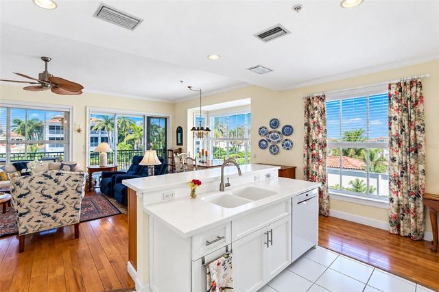 3444 SUNSET KEY CIRCLE 102, Punta Gorda, FL 33955