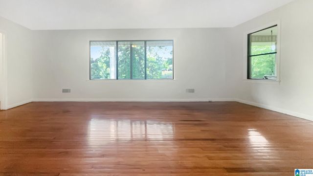 3950 SKYLAND BOULEVARD E, Tuscaloosa, AL 35405