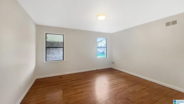 3950 SKYLAND BOULEVARD E, Tuscaloosa, AL 35405