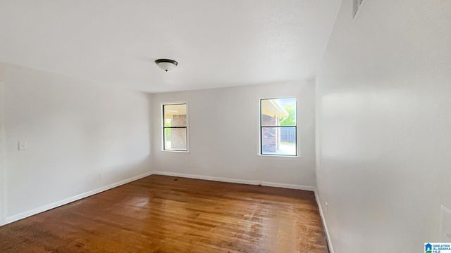 3950 SKYLAND BOULEVARD E, Tuscaloosa, AL 35405