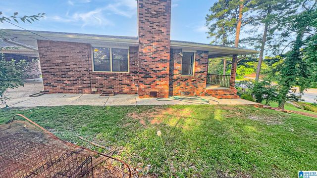 3950 SKYLAND BOULEVARD E, Tuscaloosa, AL 35405
