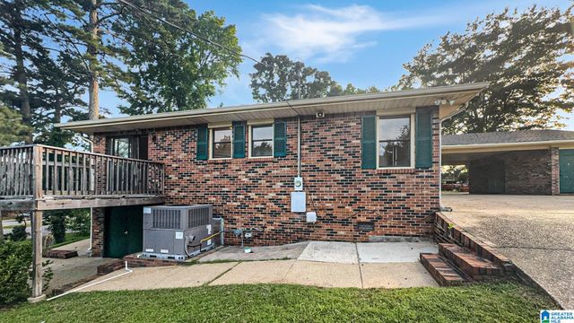 3950 SKYLAND BOULEVARD E, Tuscaloosa, AL 35405