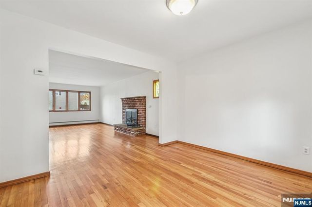 36 Arcadia Road, Pompton Lakes, NJ 07442