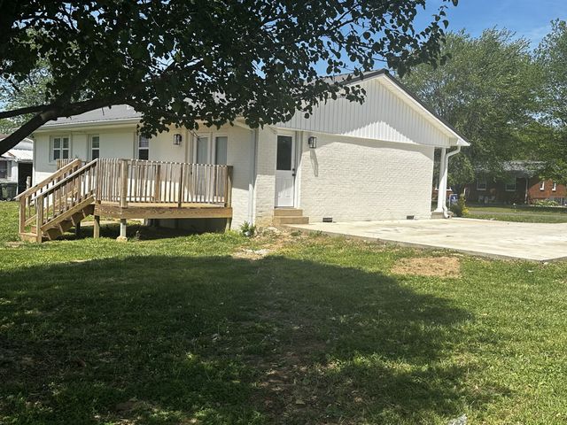 307 Randall St, Lawrenceburg, TN 38464