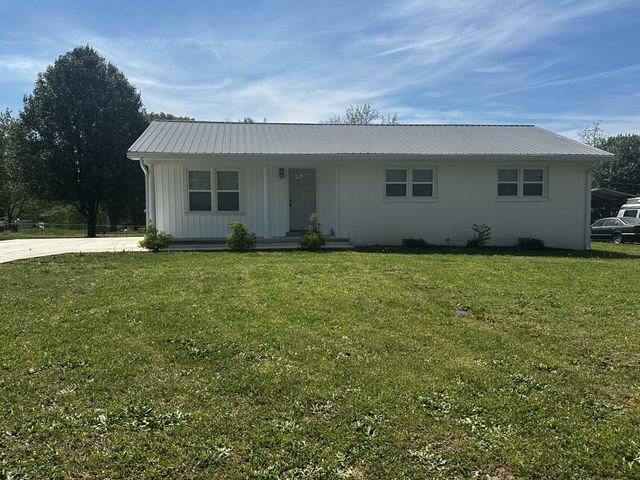 307 Randall St, Lawrenceburg, TN 38464