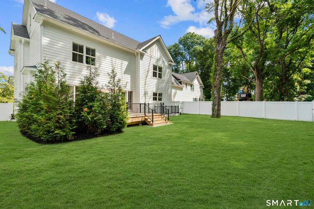 89 Indian Field Road, Greenwich, CT 06830