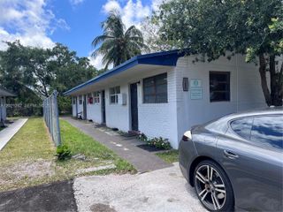 109 NW 14th Way 1-4, Dania Beach, FL 33004