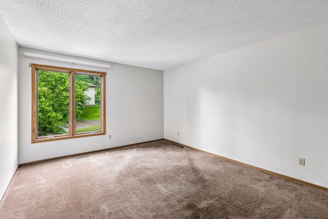 4165 Hilltop Point 102, Eagan, MN 55123