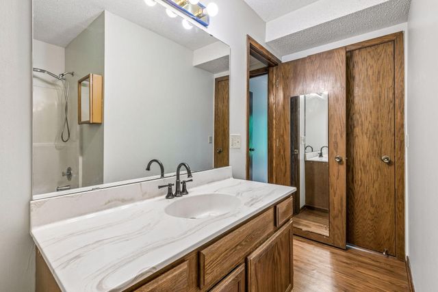 4165 Hilltop Point 102, Eagan, MN 55123
