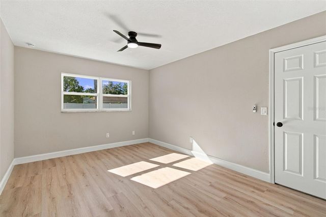 13918 BRIARDALE LANE, Tampa, FL 33618
