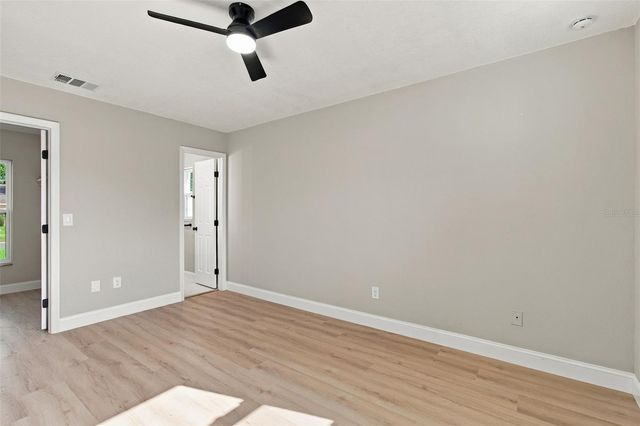 13918 BRIARDALE LANE, Tampa, FL 33618