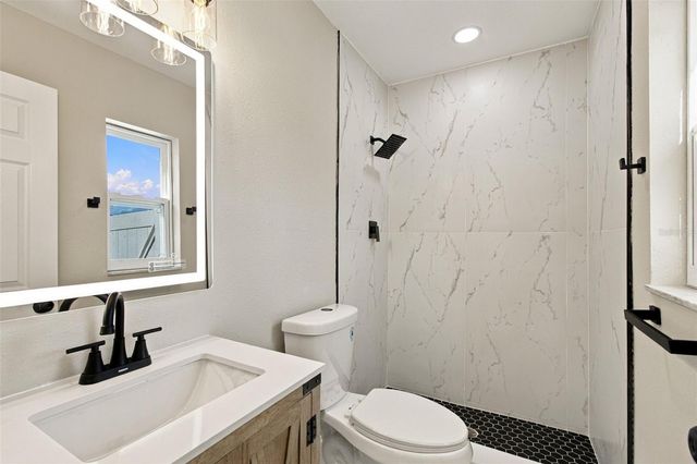 13918 BRIARDALE LANE, Tampa, FL 33618