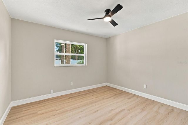 13918 BRIARDALE LANE, Tampa, FL 33618