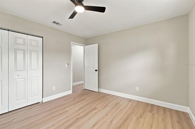 13918 BRIARDALE LANE, Tampa, FL 33618