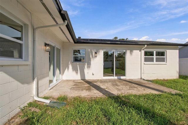 13918 BRIARDALE LANE, Tampa, FL 33618
