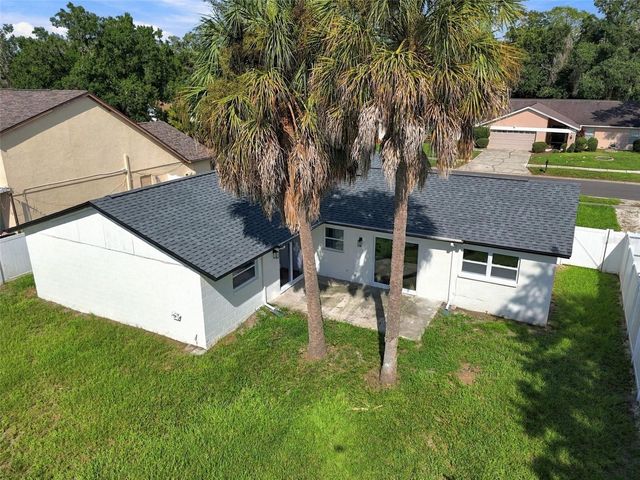 13918 BRIARDALE LANE, Tampa, FL 33618