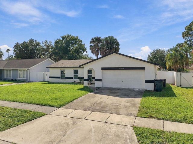13918 BRIARDALE LANE, Tampa, FL 33618