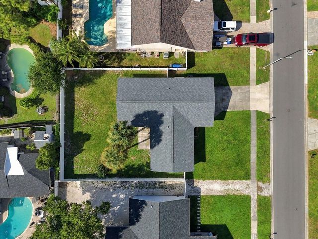 13918 BRIARDALE LANE, Tampa, FL 33618