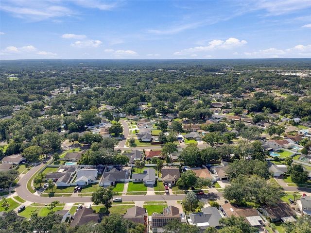 13918 BRIARDALE LANE, Tampa, FL 33618