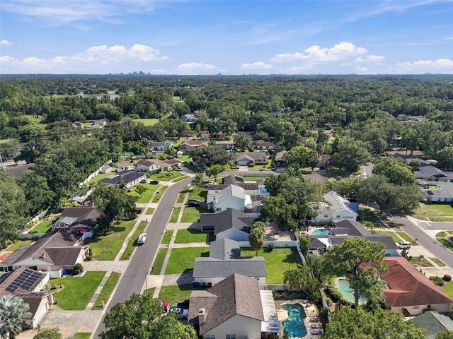 13918 BRIARDALE LANE, Tampa, FL 33618