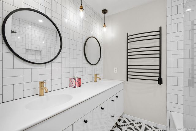 14 Leatherstocking Lane, Mamaroneck, NY 10543