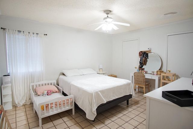 7007 Stonleigh PL, Austin, TX 78744