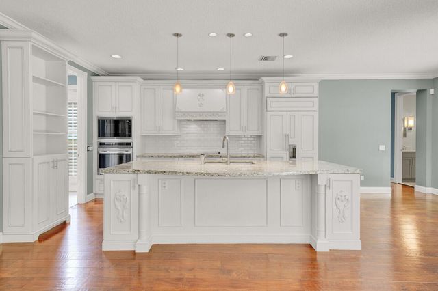 221 Marlberry Circle, Jupiter, FL 33458