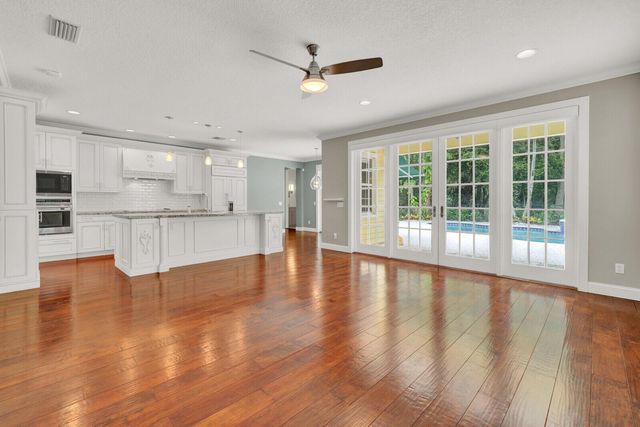 221 Marlberry Circle, Jupiter, FL 33458